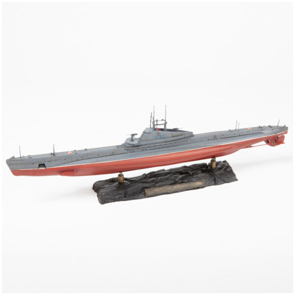 Модель для склеивания ZVEZDA "Советская подводная лодка "ЩУКА", масштаб 1:144