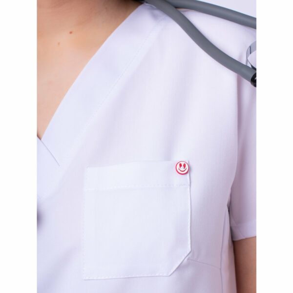 Блуза медицинская женская «Нюша», белый